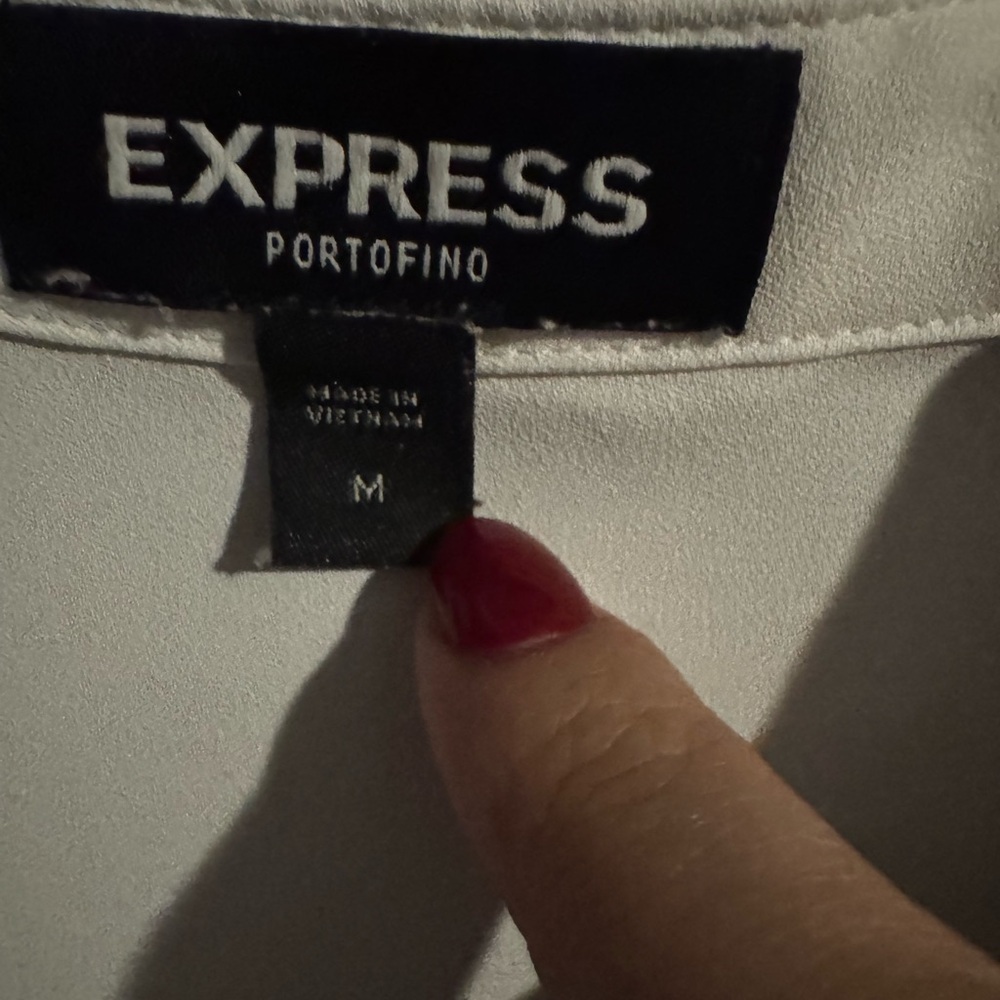Express White Button-Front Collared Blouse - Picture 2 of 3